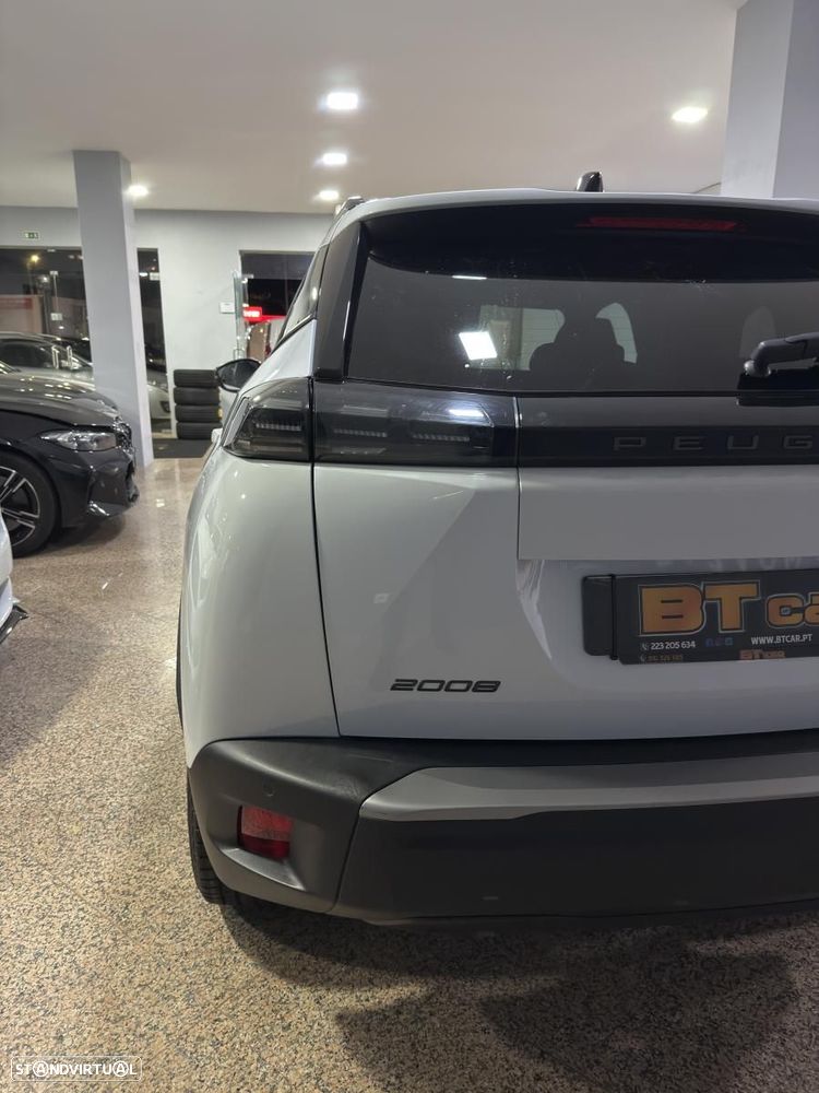Peugeot 2008 1.2 PureTech Allure - 26