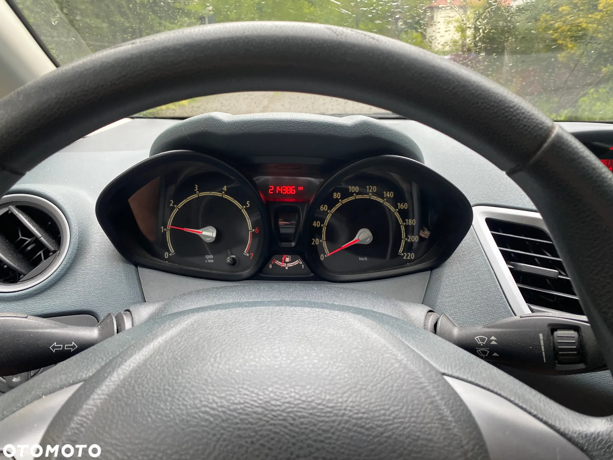 Ford Fiesta 1.25 Celebration - 18