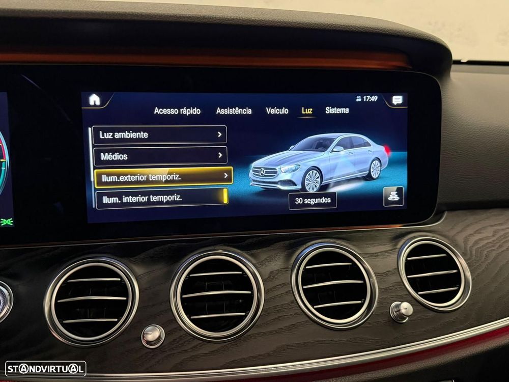 Mercedes-Benz E 300 de Avantgarde 4Matic - 35