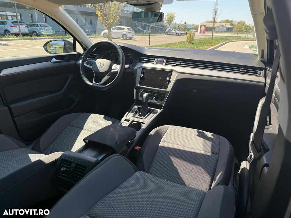 Volkswagen Passat 2.0 TDI SCR DSG Comfortline - 2