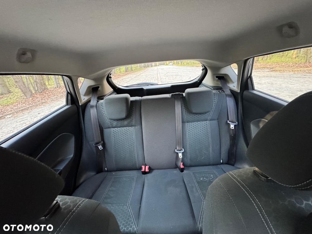 Ford Fiesta 1.6 Titanium - 26
