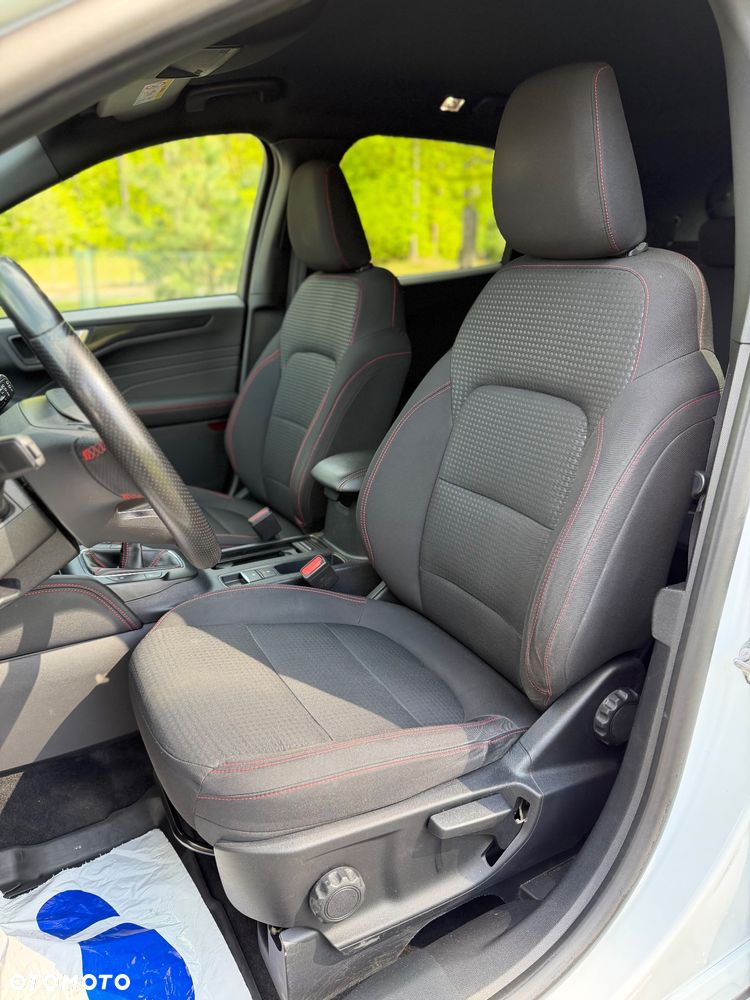 Ford Kuga 2.0 EcoBlue Hybrid ST-LINE - 24