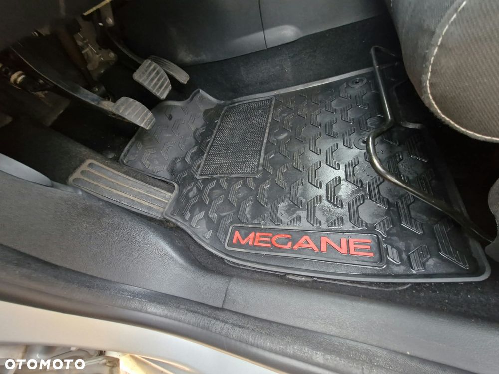 Renault Megane - 11