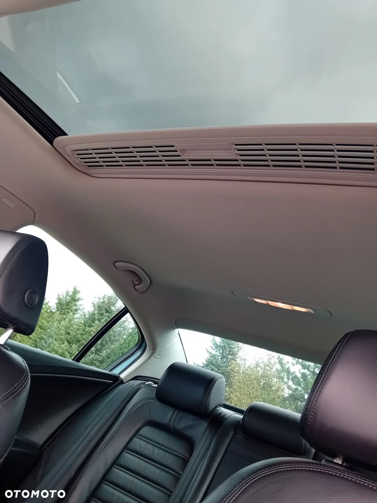 Volkswagen Passat - 10