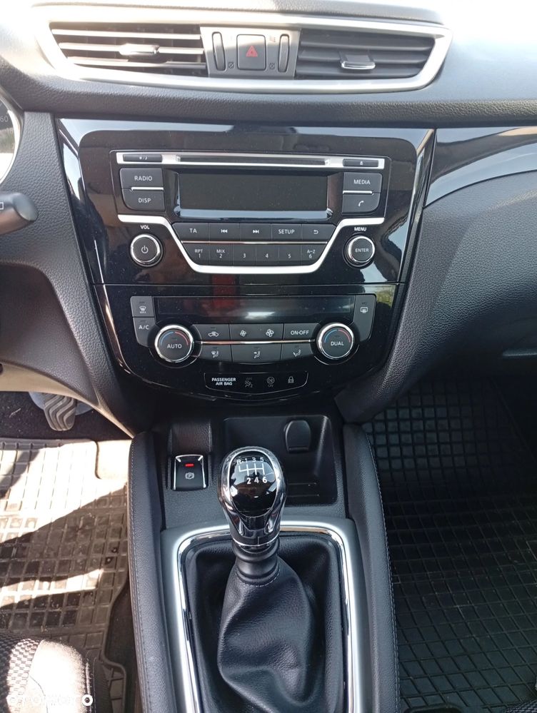 Nissan Qashqai 1.2 DIG-T Acenta EU6 - 9