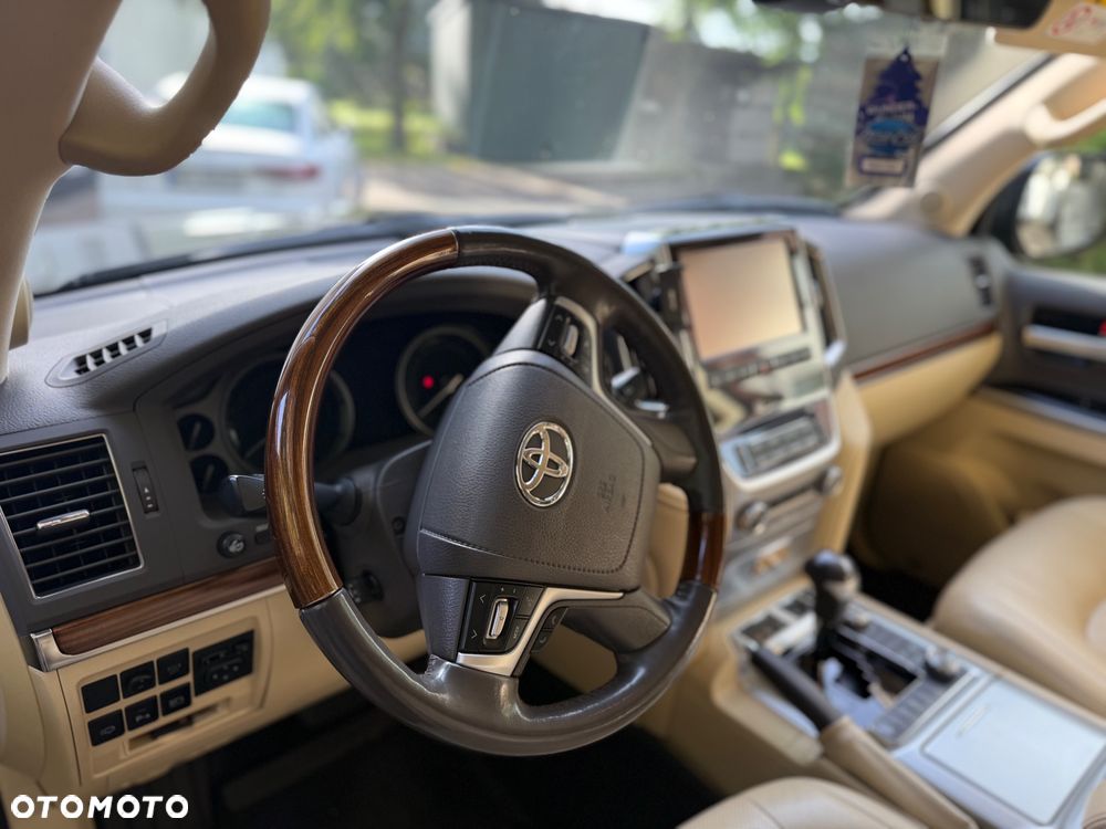 Toyota Land Cruiser LC 4.6 Limited 7os - 10