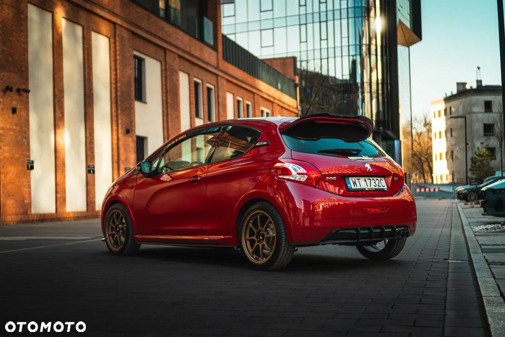 Peugeot 208 GTI 200 THP - 4