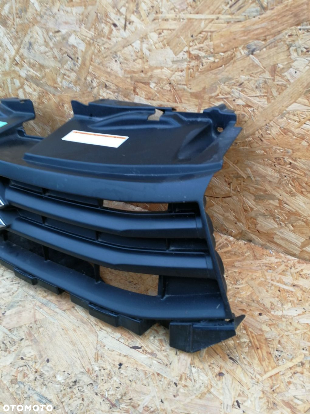 SUZUKI CELERIO 14- ATRAPA KRATKA GRILL ZDERZAKA PRZEDNIEGO 71741-84M0 - 2