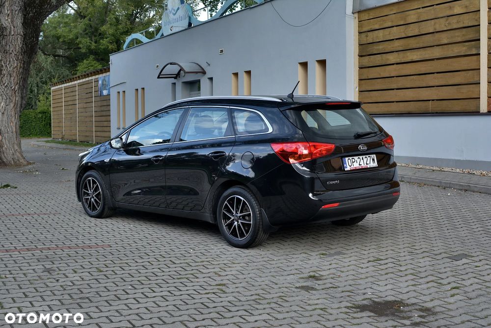 Kia Ceed - 6