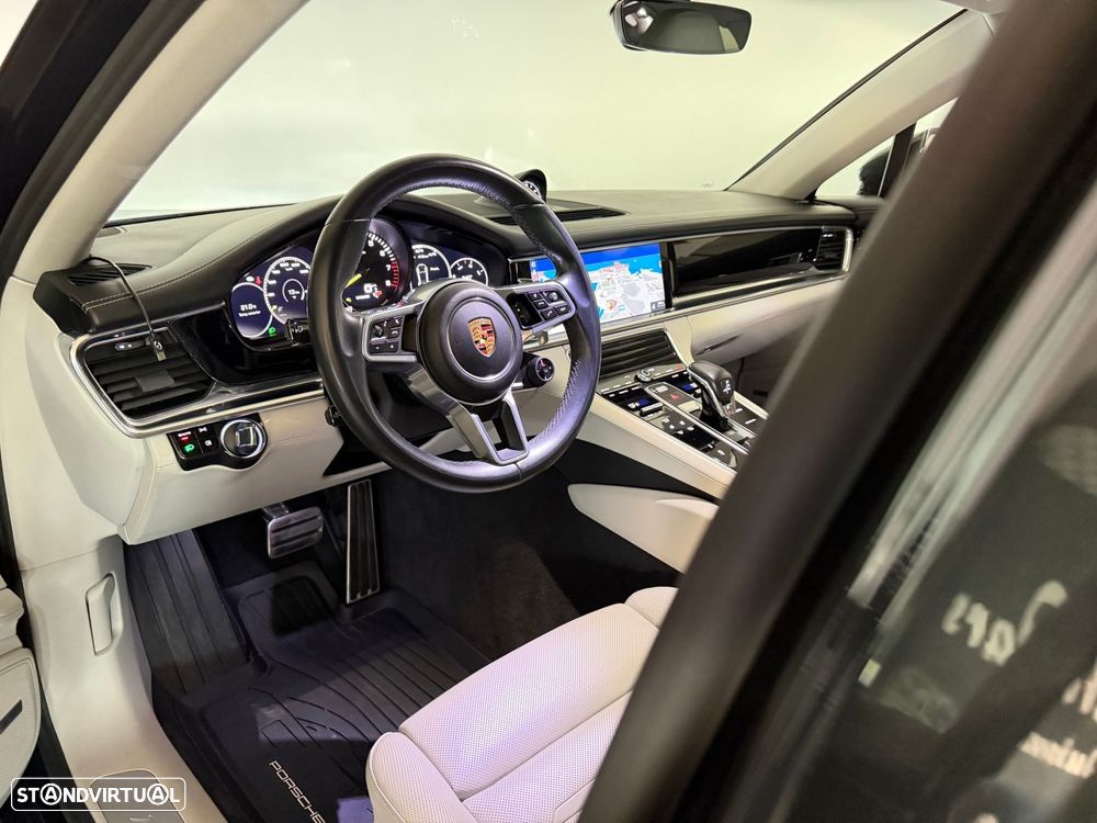 Porsche Panamera 4 E-Hybrid Executive - 14