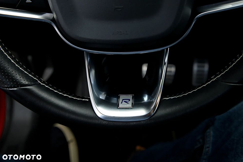Volvo XC 40 T4 AWD R-Design - 33