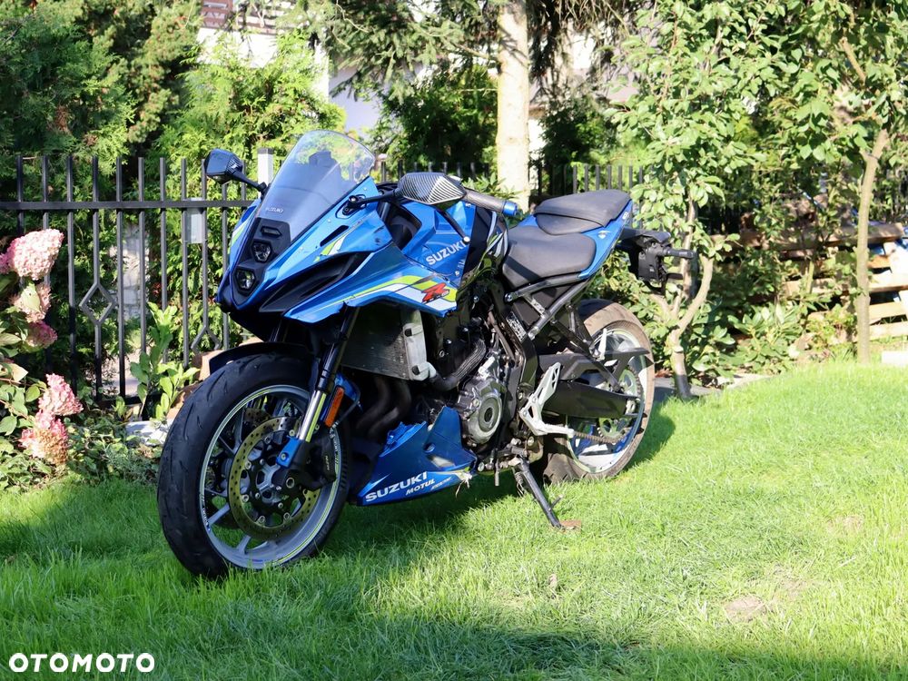 Suzuki GSX - 4