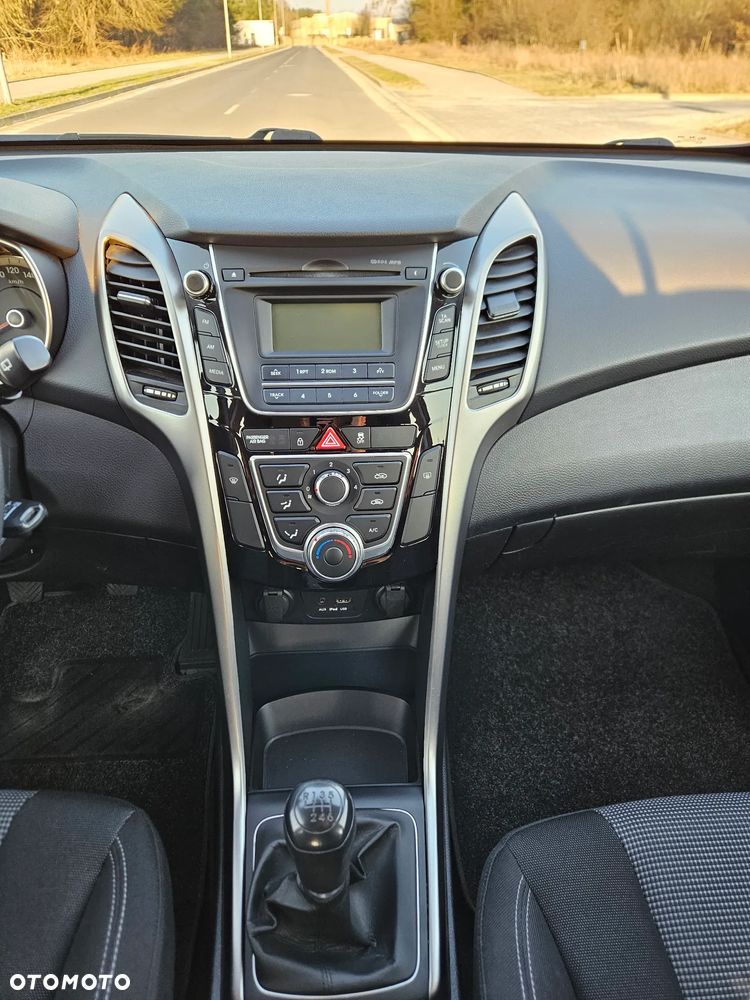 Hyundai i30 - 25