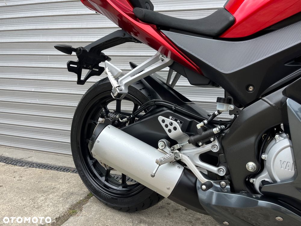 Yamaha YZF - 21