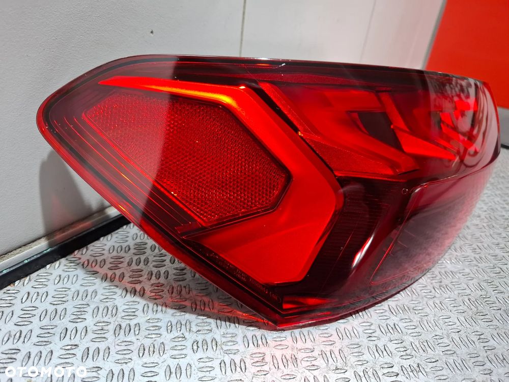 Lampa LED w błotnik lewy tył Audi A3 (sedan) R 2022 nr 8Y0945207 - 2