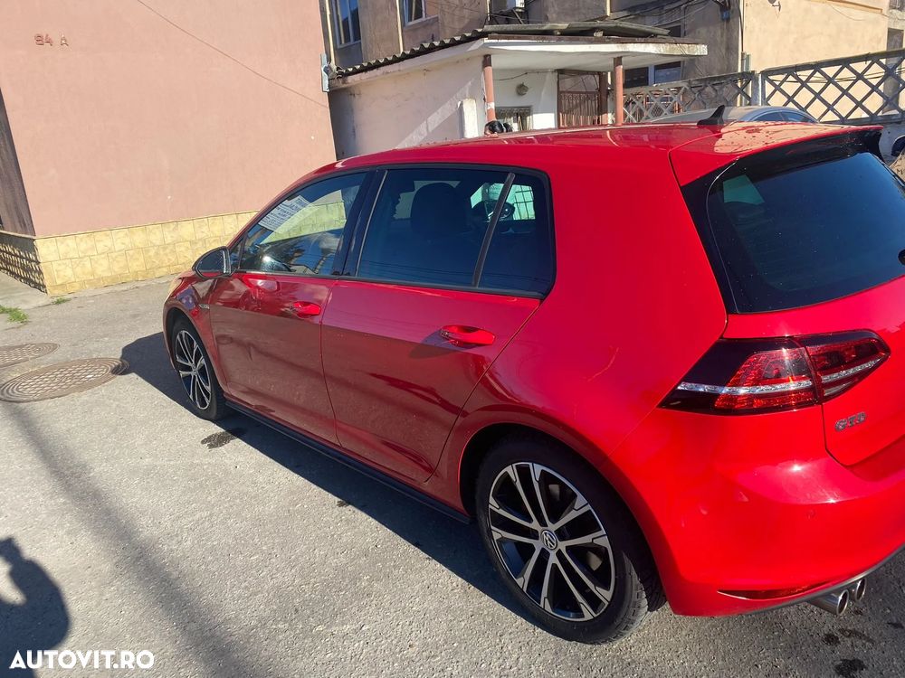 Volkswagen Golf 2.0 TDI DPF BMT DSG GTD - 2