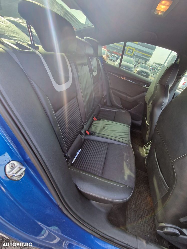 Skoda Octavia 2.0 TDI RS DSG - 8