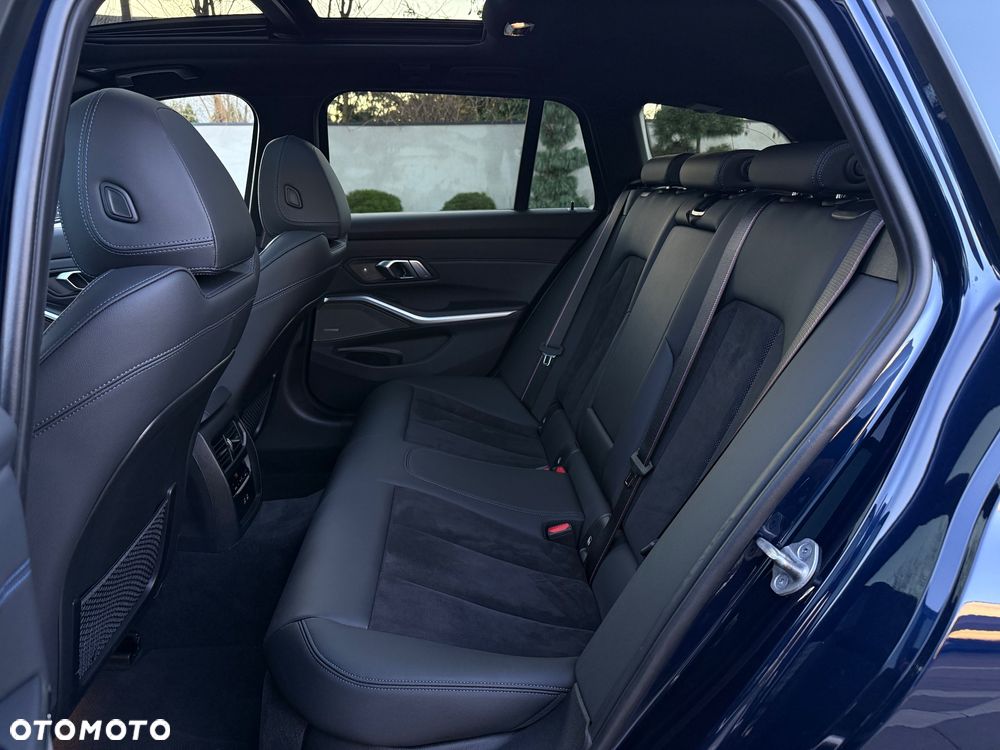 BMW Seria 3 M340i xDrive - 35