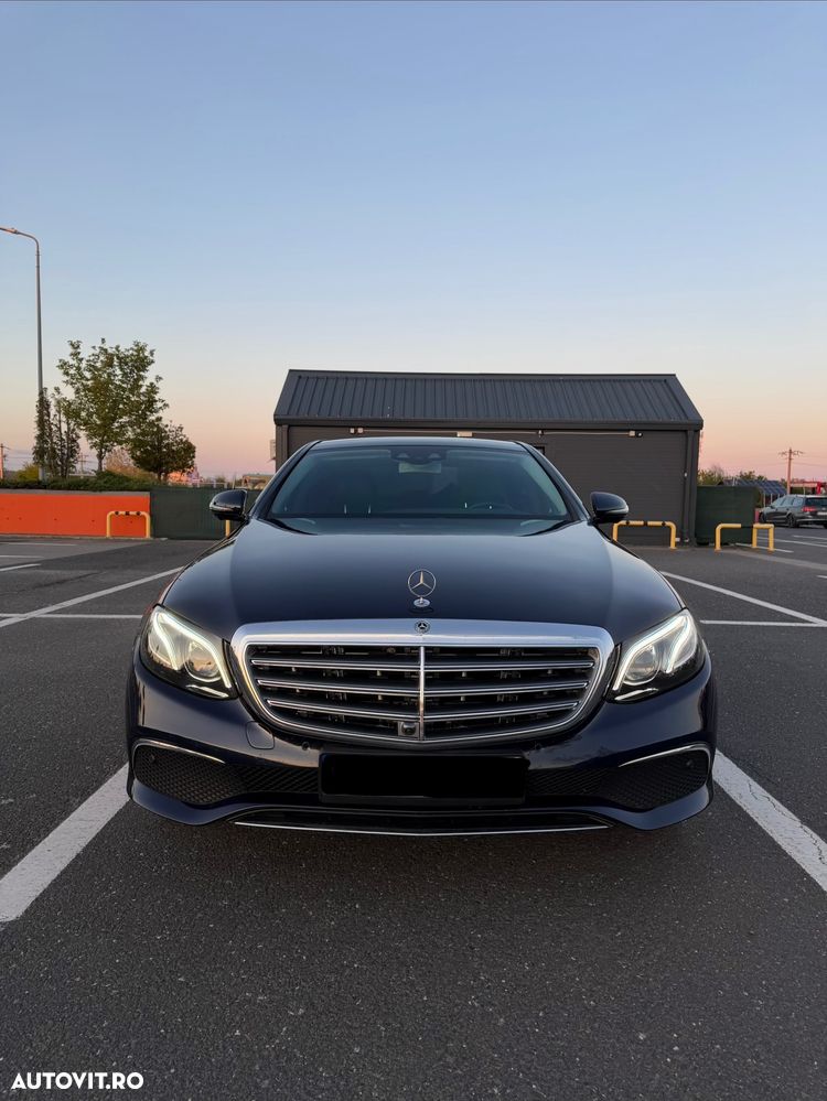 Mercedes-Benz E 200 9G-TRONIC Exclusive - 3