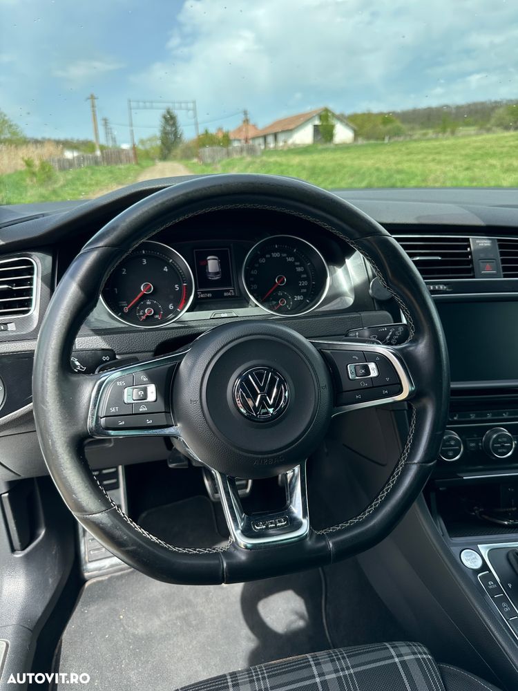 Volkswagen Golf GTD 2.0 TDI SCR DSG - 6
