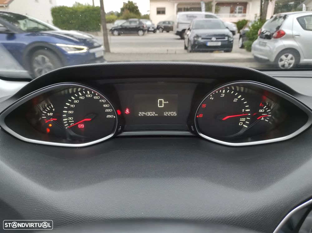 Peugeot 308 SW BlueHDi 120 Stop & Start Allure - 24