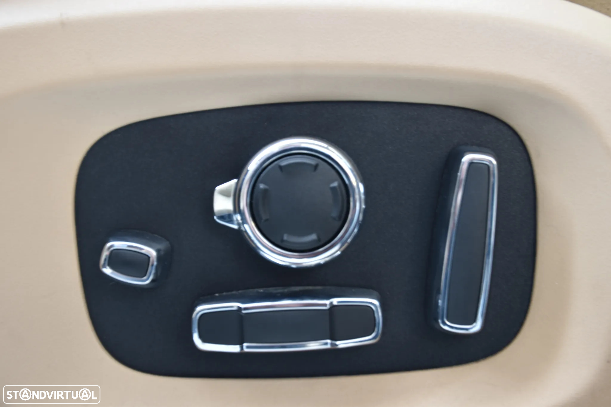 Jaguar XJ 3.0 D V6 Portfolio - 17