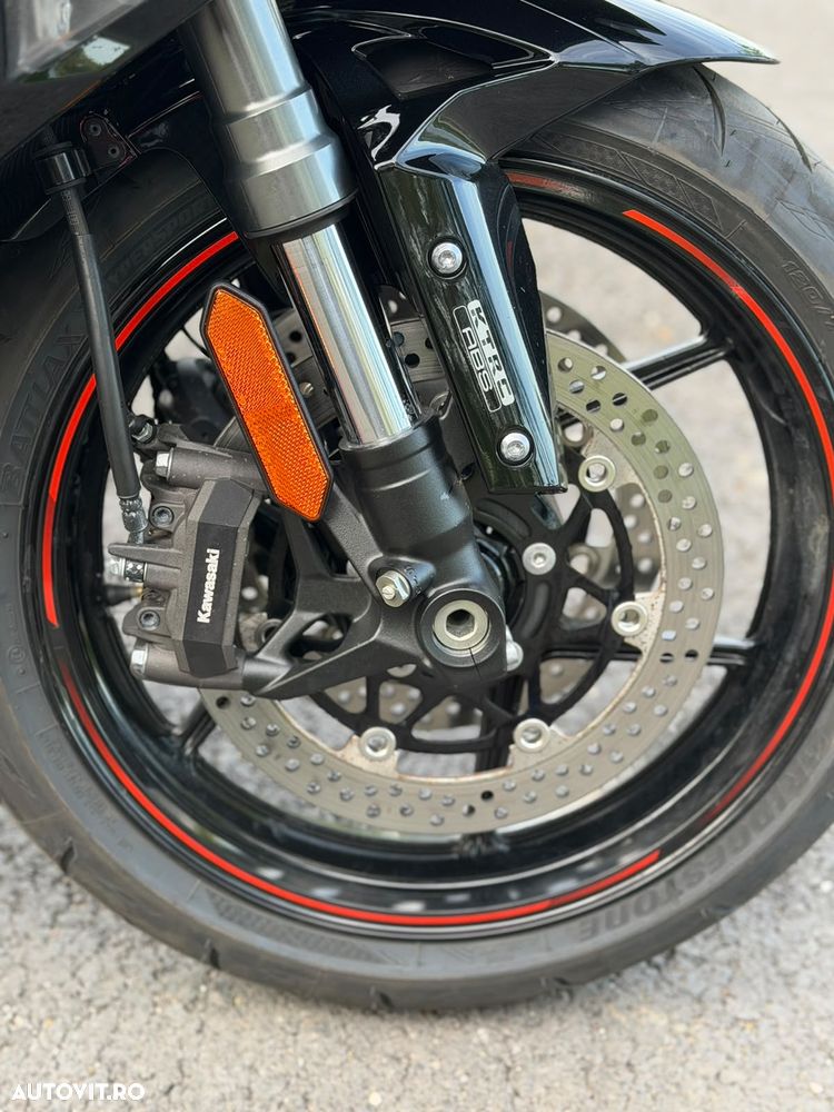 Kawasaki 1000SX - 7