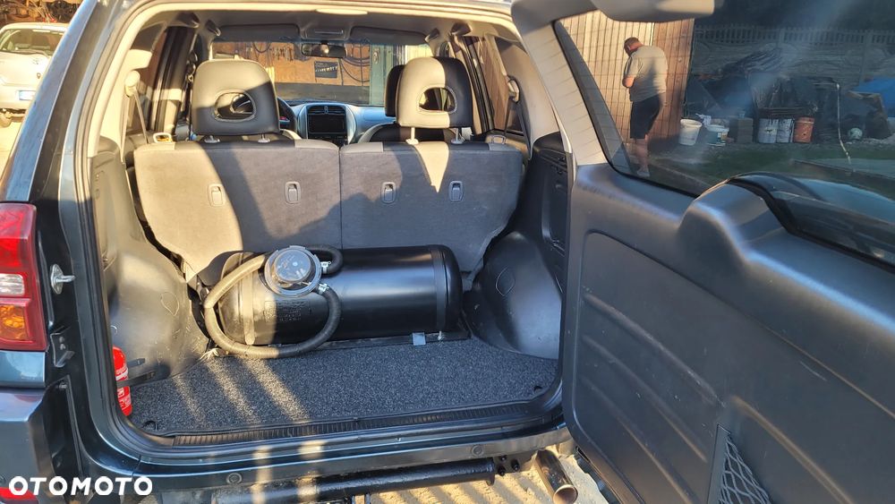 Toyota RAV4 4x4 - 16