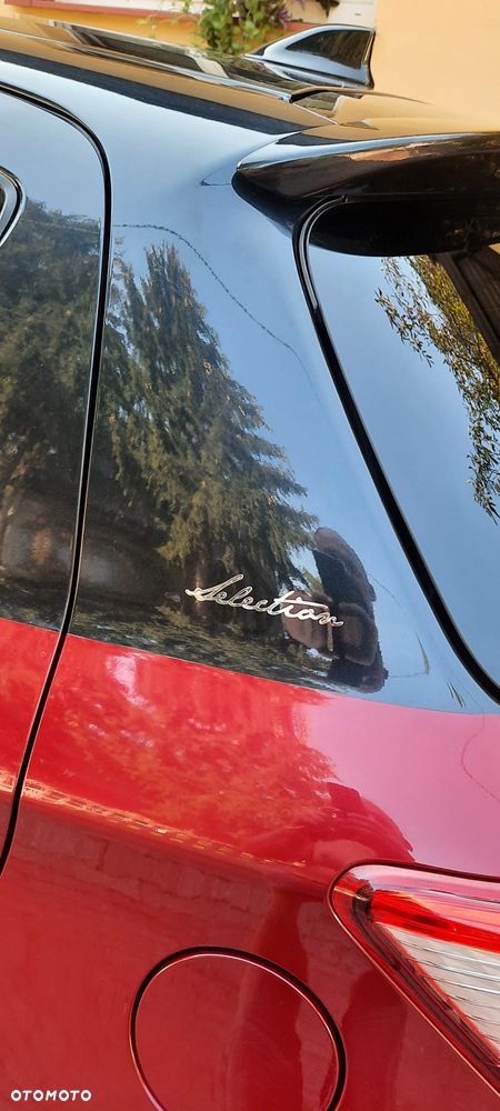 Toyota Yaris Hybrid 100 Selection Passion - 13