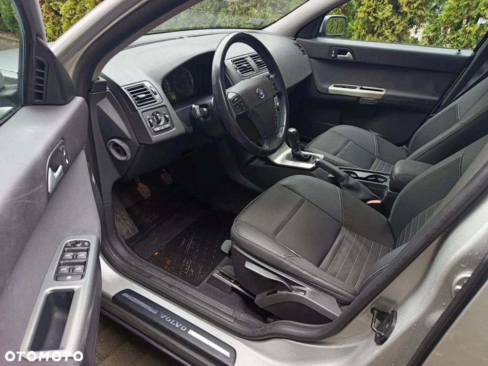 Volvo S40 2.0D Momentum - 16