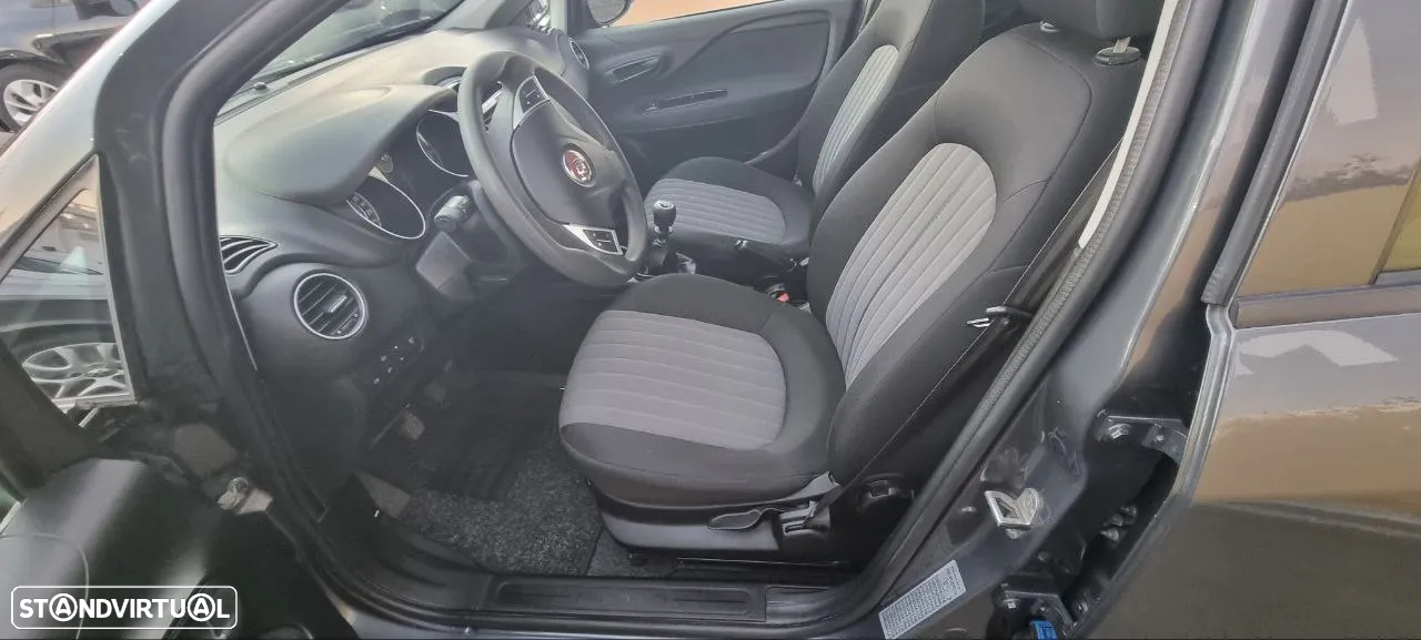 Fiat Punto 1.2 Easy S&S - 23