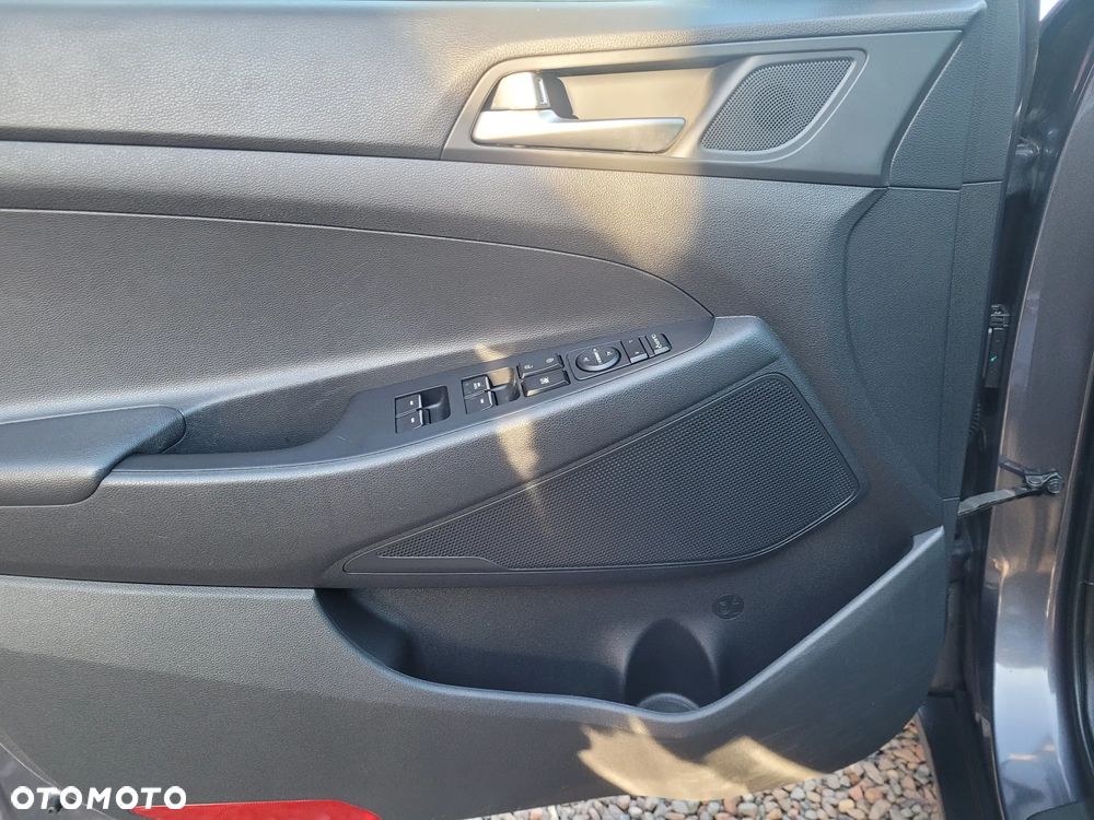 Hyundai Tucson 1.6 GDI BlueDrive Style 2WD - 15