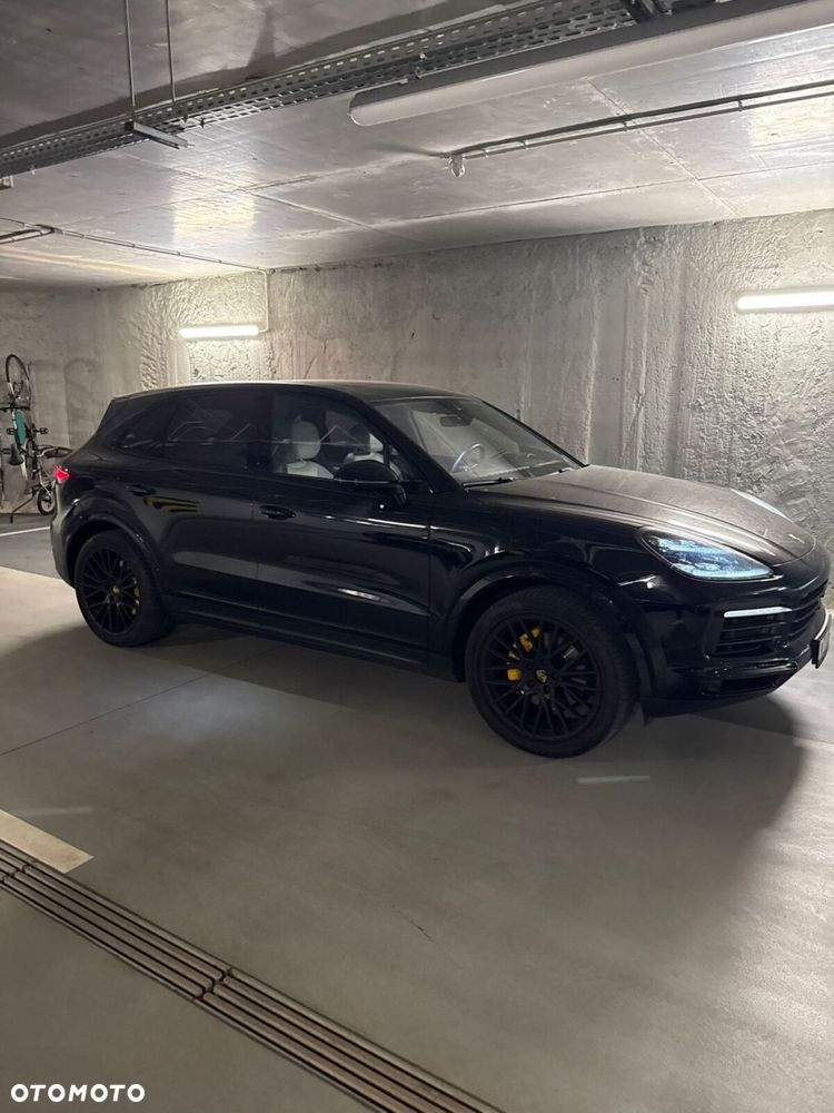 Porsche Cayenne - 12