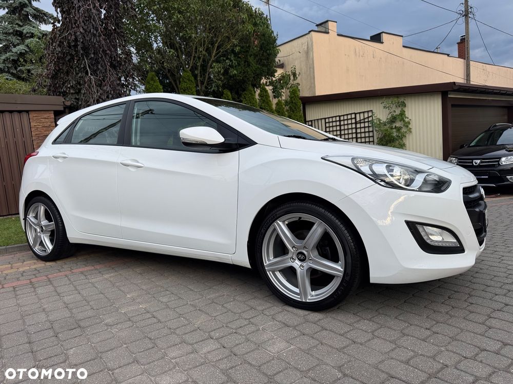 Hyundai i30 1.6 CRDi BlueDrive Classic + - 18