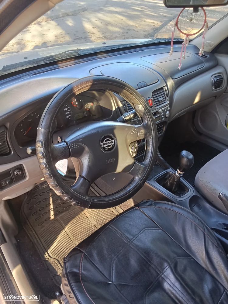 Nissan Almera 1.5 Luxury - 7