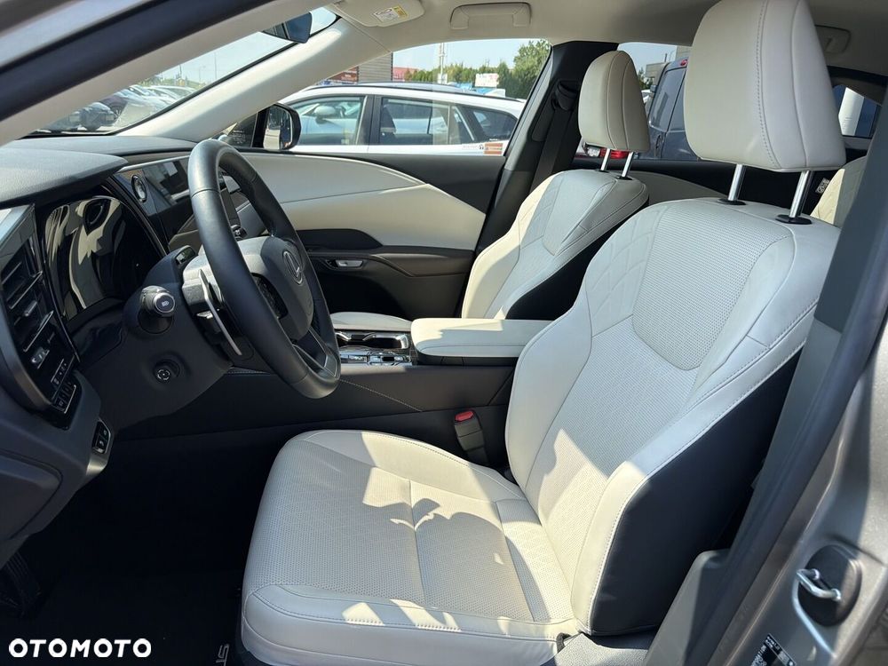 Lexus RX - 13