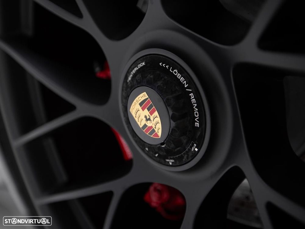 Porsche 911 (991) - 16