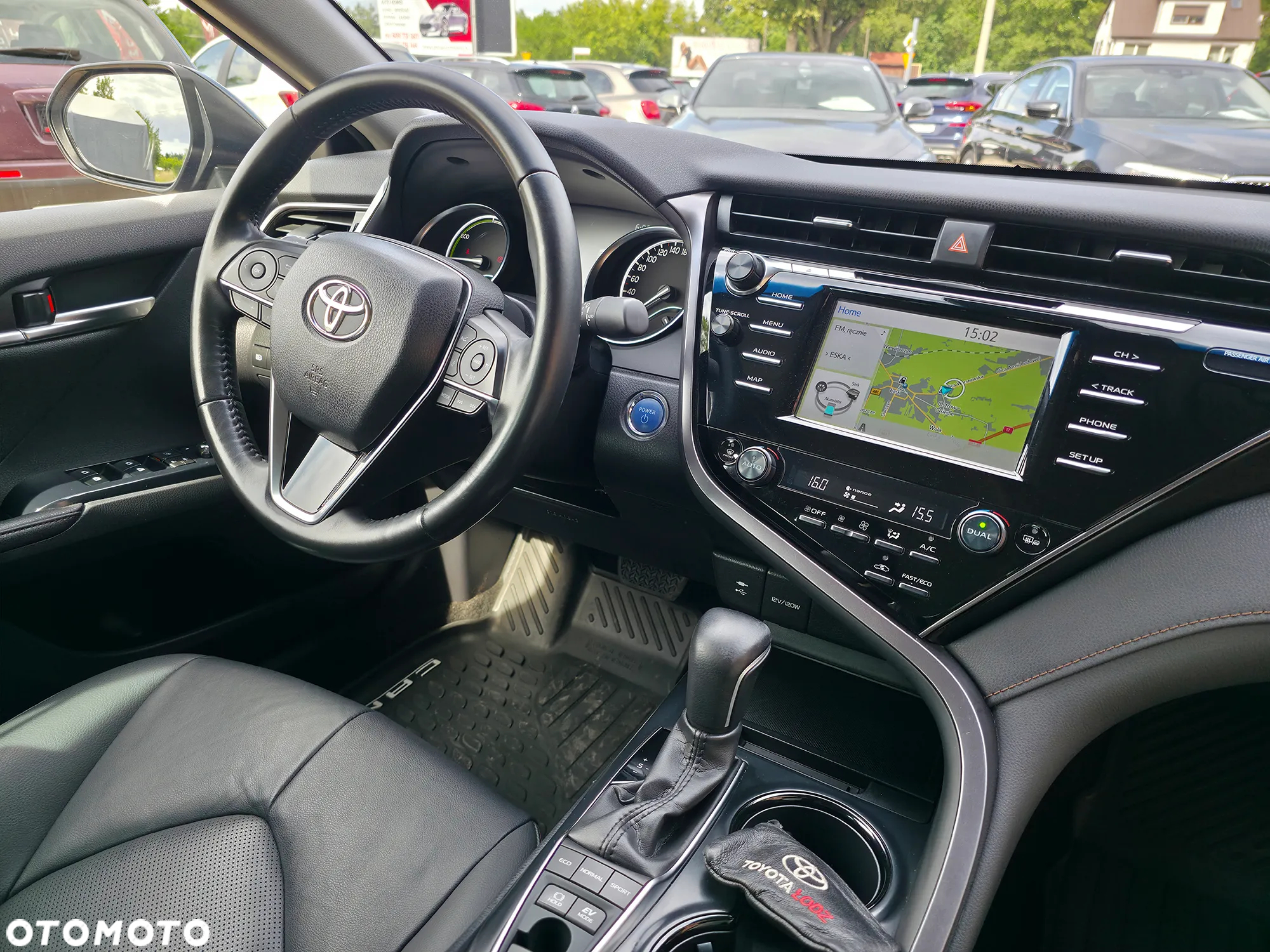 Toyota Camry 2.5 Hybrid Executive CVT - 15