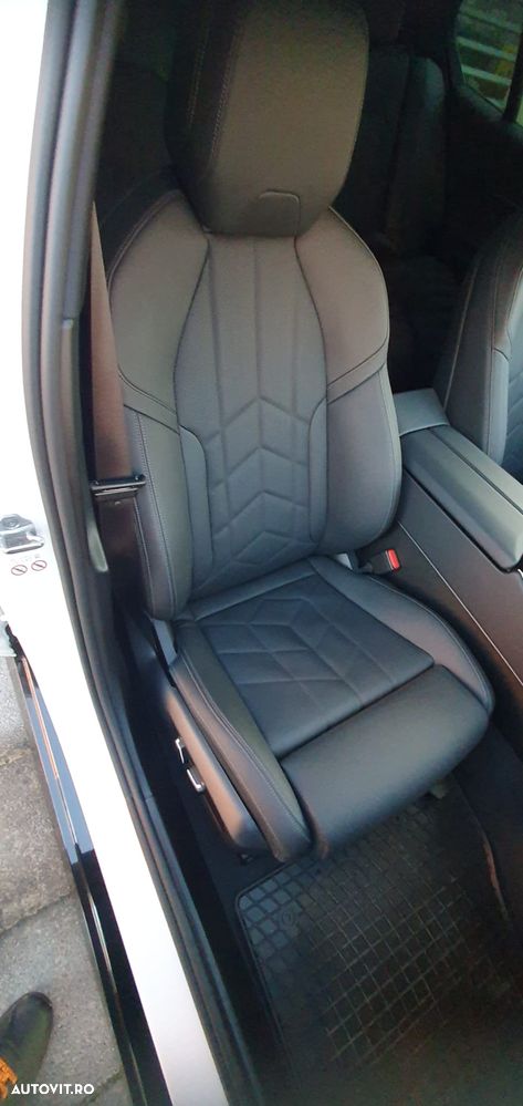 BMW Seria 5 520d xDrive AT MHEV - 17