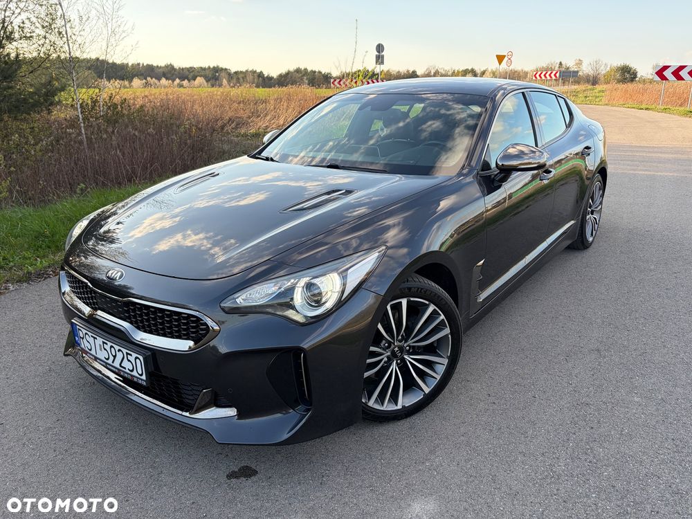 Kia Stinger - 1