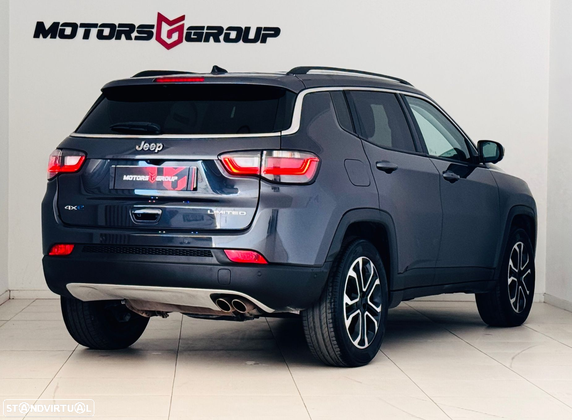 Jeep Compass - 33