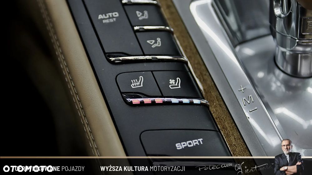 Porsche Panamera GTS - 28