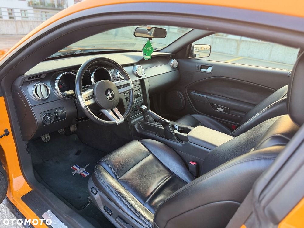 Ford Mustang - 10