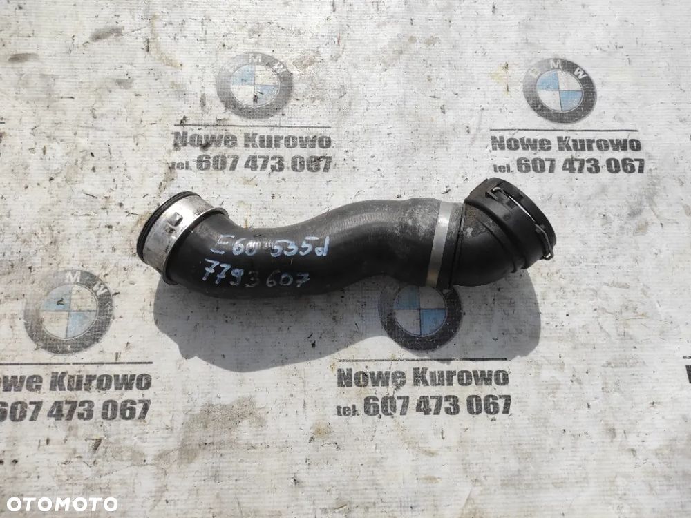 BMW E60 E61 535d 272KM Przewód rura powietrza turbosprężarki