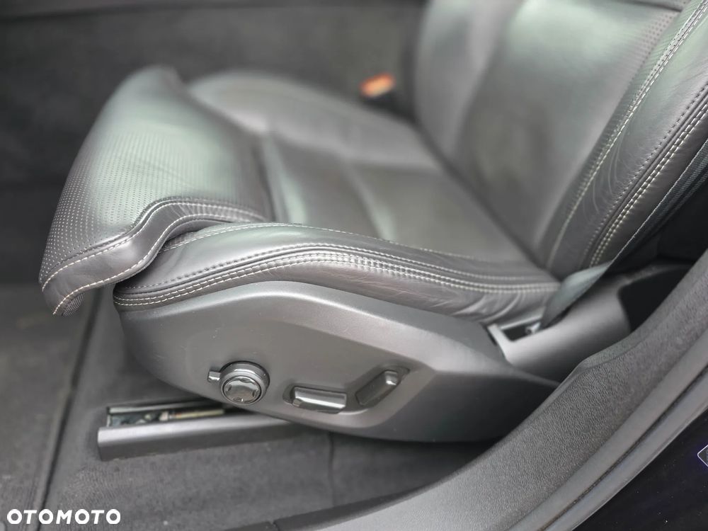 Volvo XC 60 T6 AWD Geartronic Inscription - 26