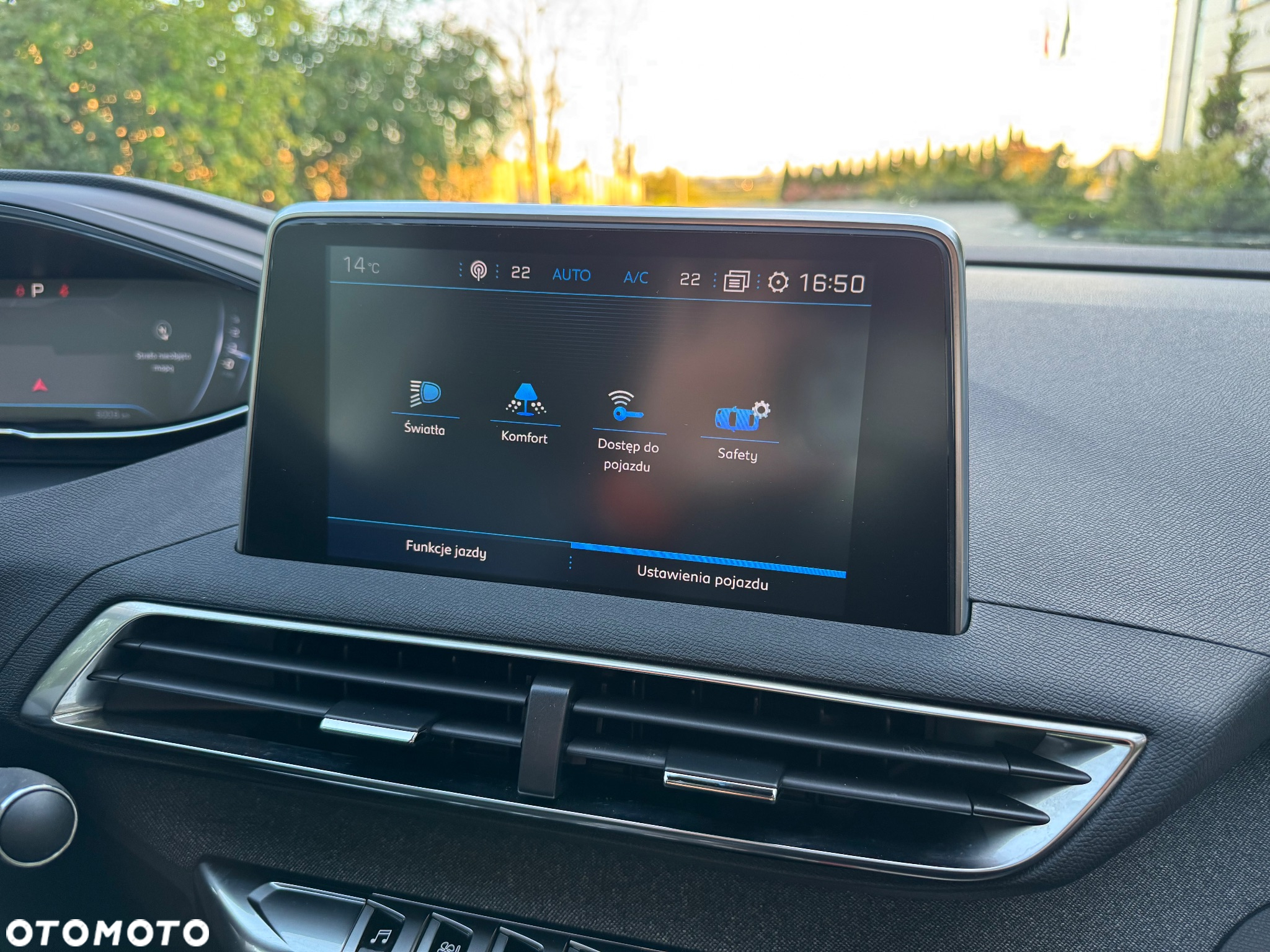 Peugeot 3008 PureTech 130 Stop & Start GPF EAT8 Allure Business-Paket - 26