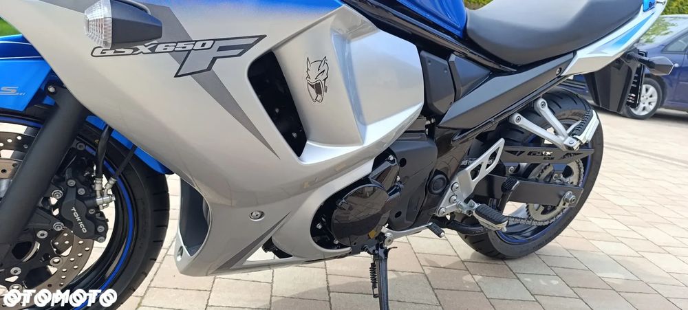 Suzuki GSX - 40
