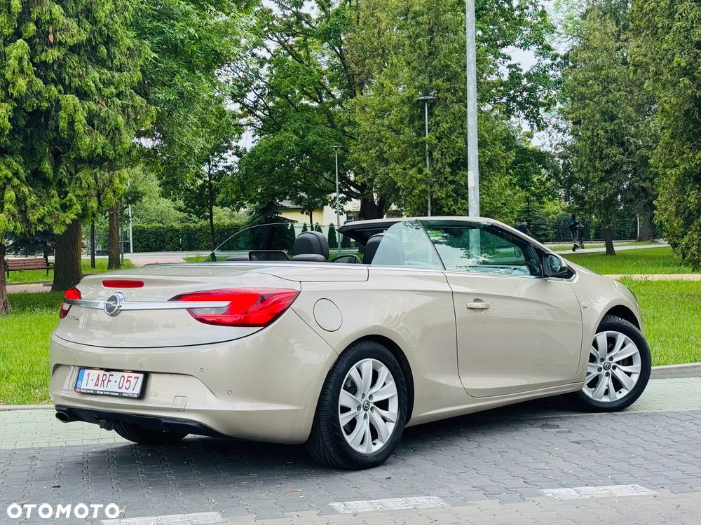 Opel Cascada 1.4 T Cosmo S&S - 3