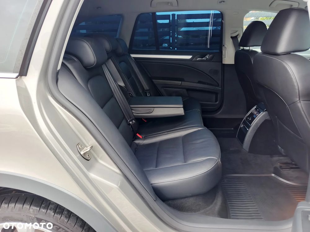 Skoda Superb 2.0 TDI 4x4 DSG Elegance - 27