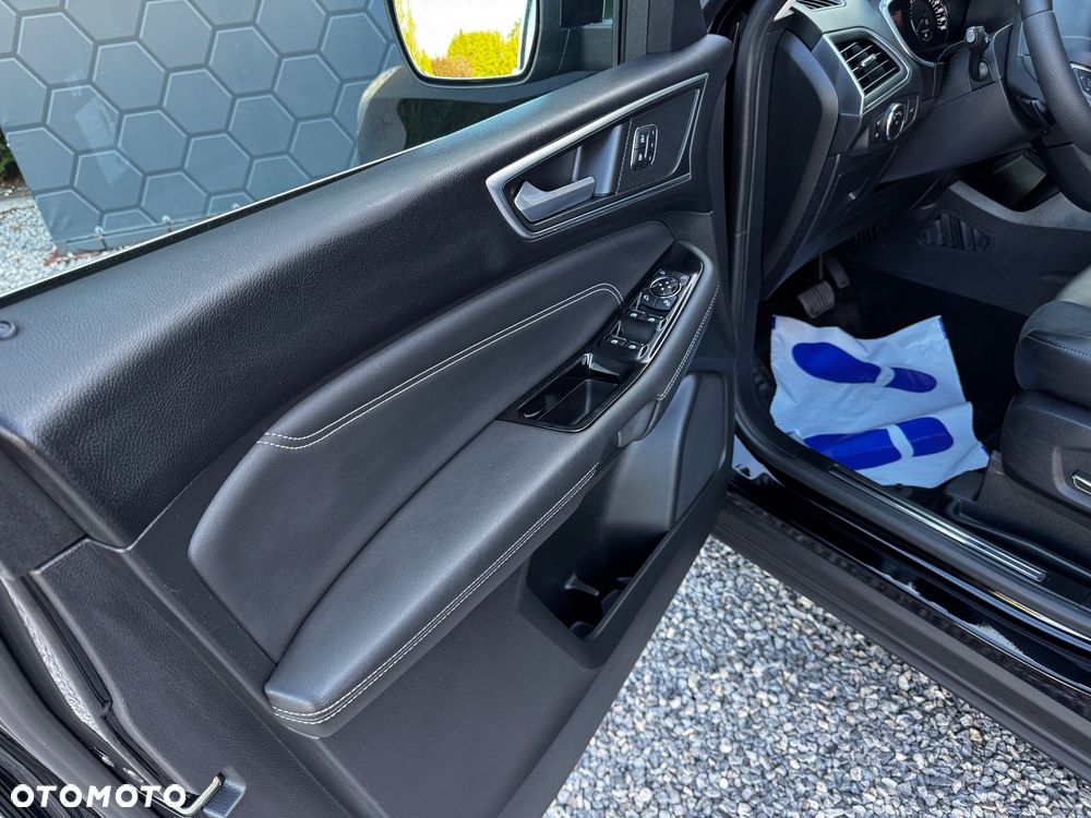 Ford S-Max 2.0 TDCi Titanium PowerShift - 22